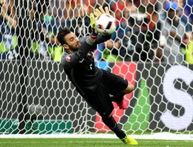 portugal-goal-keeper