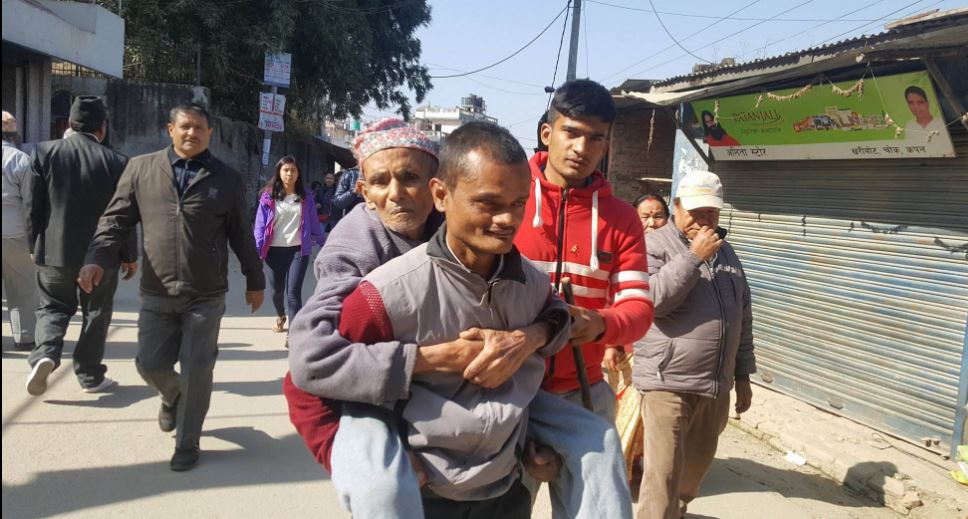 बुढानिलकष्ठ १२ मा वृद्ध ब्यती बाट मतदान